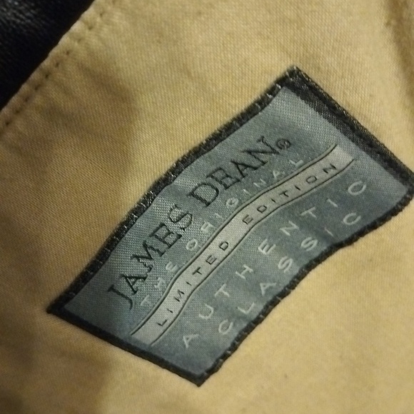 Leather jacket - Picture 11 of 14